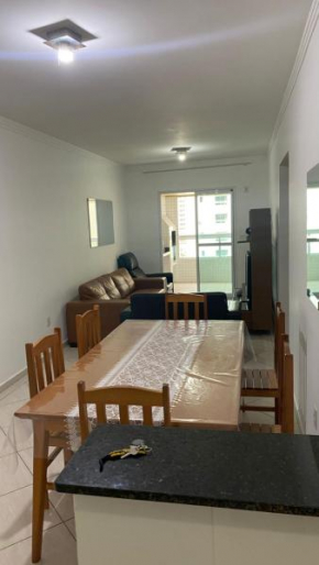 Apartamento a 200m da Praia Aviação